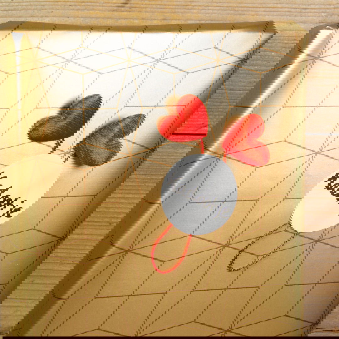 Bijsteker Hartjes Rood - Kadopapier.net