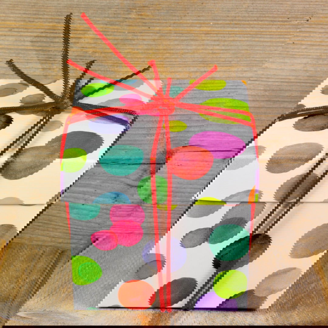 Cadeaudoosje Kubus Aquarel Dots - Kadopapier.net