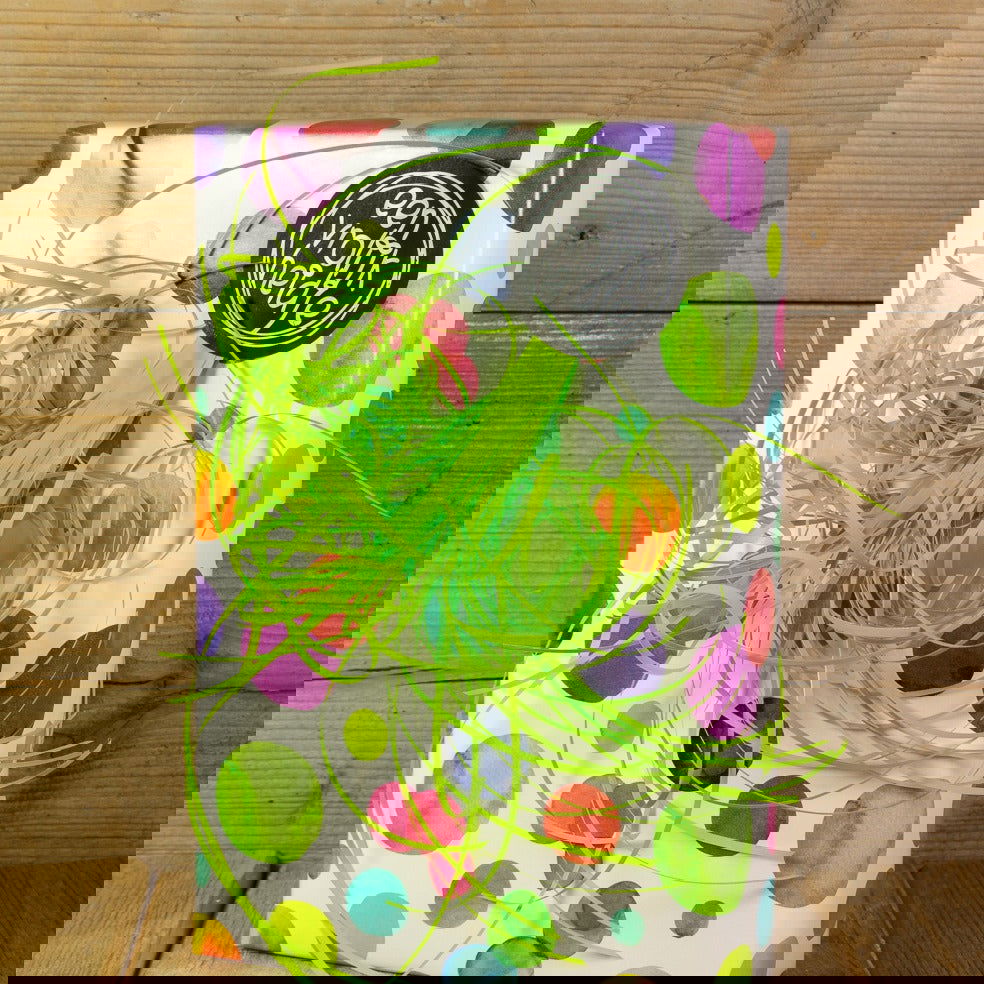 Inpakpapier met Aquarel Stippen - Kadopapier.net