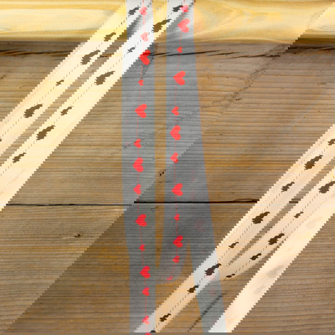 Satijnen lint Lovfeast Off White - Kadopapier.net